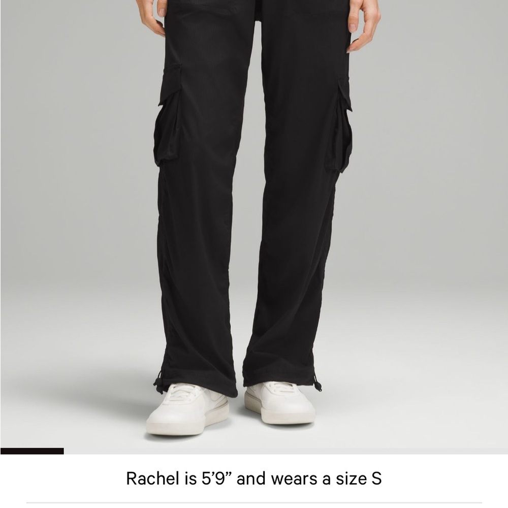 Lululenon women’s Black Cargo Pants